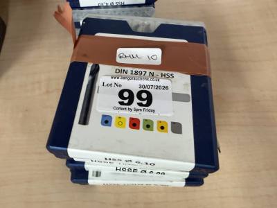 LOT OF DRILL BITS