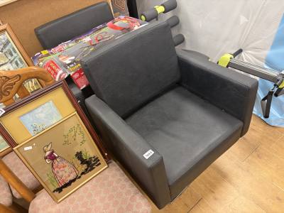 2 X SALON CHAIRS