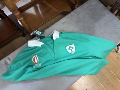 (SIZE 2 XL) IRISH RUGBY TOP