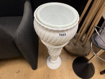POTSTAND + POT