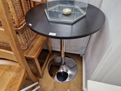 BAR TABLE