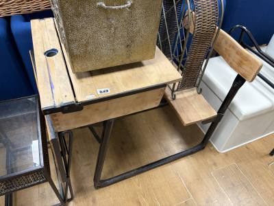 SCHOOL DESK