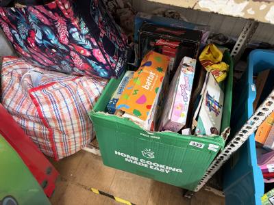 BAG OF CHILDREN'S BLOCKS+ TOYS