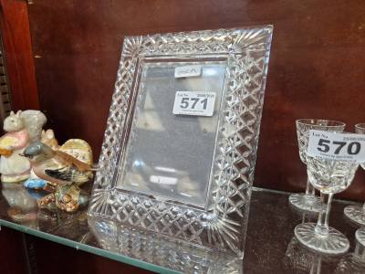 TYRONE CRYSTAL FRAME