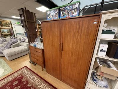 MID CENTURY 2 PIECE BEDROOM SUITE