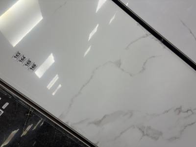 4 X COMPOSITE WALL PANELS G/WHITE