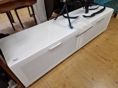 TV UNIT