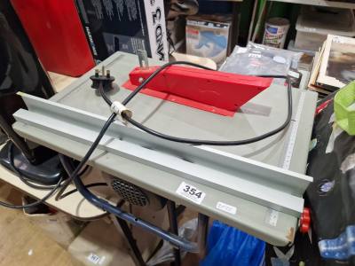 TABLE SAW