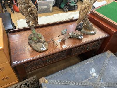 OLD CHARM CONSOLE TABLE