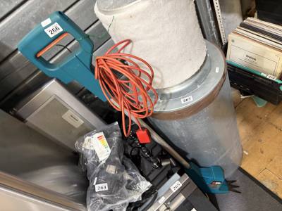 BLACK & DECKER WEEDER