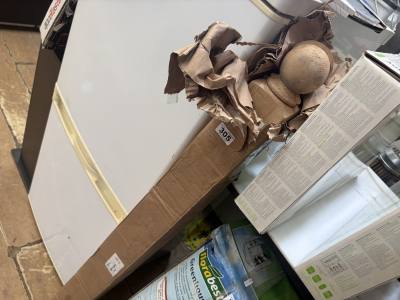 WOODEN BANISTER POSTS