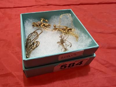 9CT CHAIN, 2 X SILVER CHAINS + DRESS BROOCHES