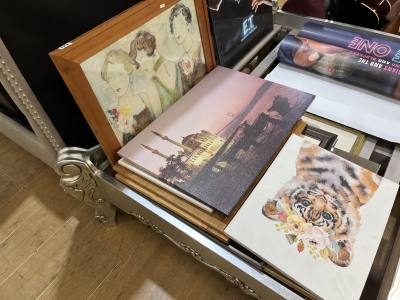 LOT OF PRINTS + MIRRORS