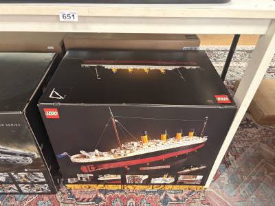 NEW BOXED LEGO TITANIC MODEL