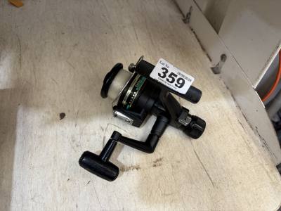 FISHING REEL
