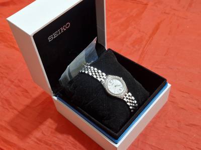 SEIKO LADIES WATCH