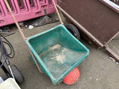 WHEELBARROW