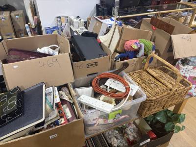 7 X ASSORTED BOX LOTS