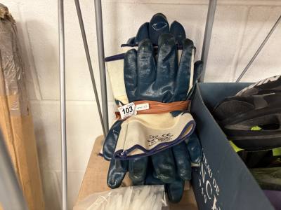 LOT OF WORK GLOVES