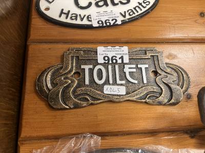 TOILET SIGN