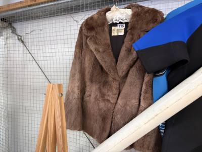 FUR COAT