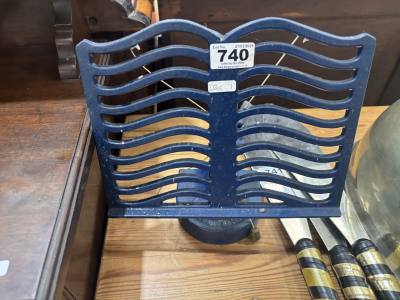 CAST BOOK STAND