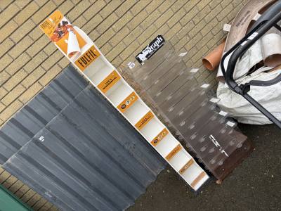 2 X SHOP DISPLAY STANDS