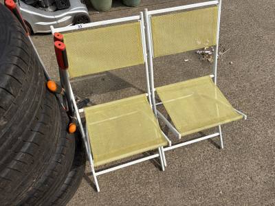 2 X GARDEN CHAIRS
