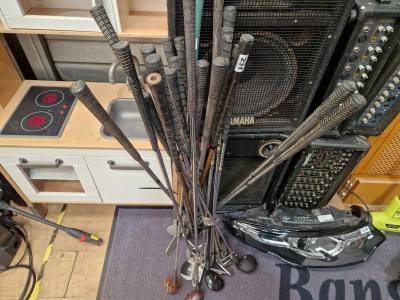 LOT OF GOLF CLUBS