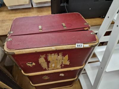 VINTAGE TRAVEL TRUNK