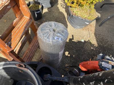 ROLL OF FENCE WIRE