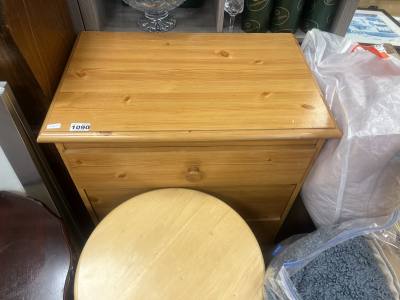 PINE EFFECT CHEST