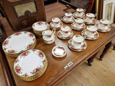 TABLE LOT OF ROYAL ALBERT COUNTRY ROSE