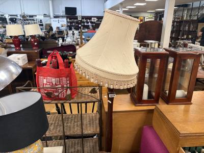 STANDARD LAMP
