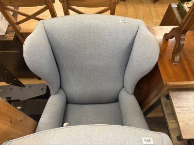 FABRIC WINGBACK CHAIR