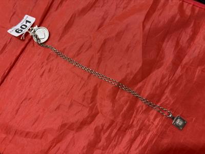 SILVER CHAIN PENDANT + FOB