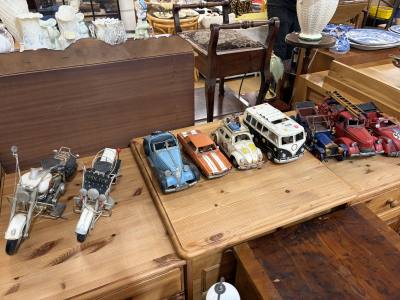 LOT OF MODEL COLLECTORS CARS