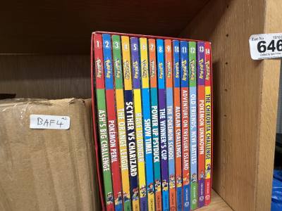 POKEMON BOOK SET