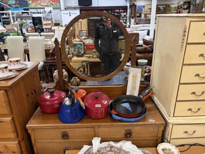 OAK DRESSING TABLE