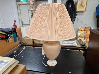 TABLE LAMP