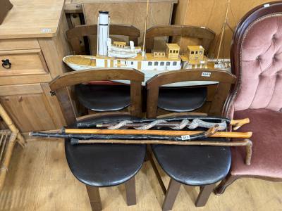 SET OF 4 CHAIRS