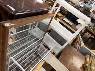 PLASTIC SHELF + SHOE RACK