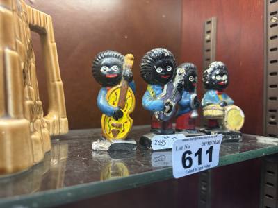 4 X ROBERTS CHARACTER FIGURES