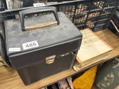 LOT OF SINGLES/LPS