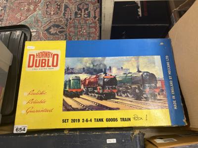 2 X BOXES OF HORNBY DUBLO TRAIN SET