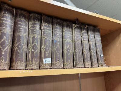 LOT OF ENCYCLOPEDIAS