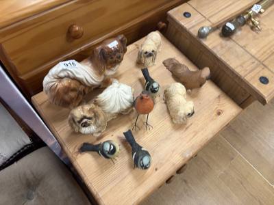 TABLE LOT OF ORNAMENTS