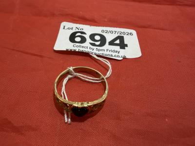 9 CT GOLD RING (SIZE N)