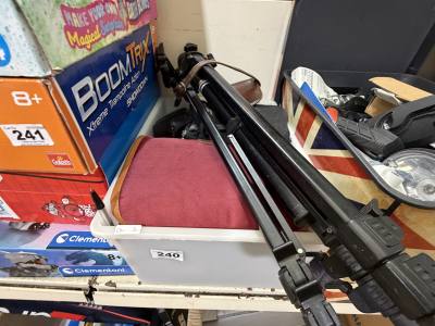 BOX OF CAMERA ITEMS