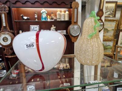 2 X PIECES ART GLASS
